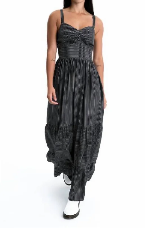 Agnes Maxi Dress In Black