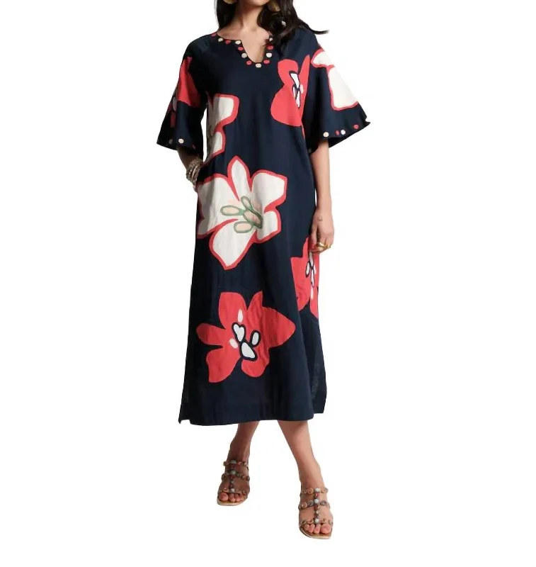 Delightful Dreamy Daisies Caftan In Navy/multi